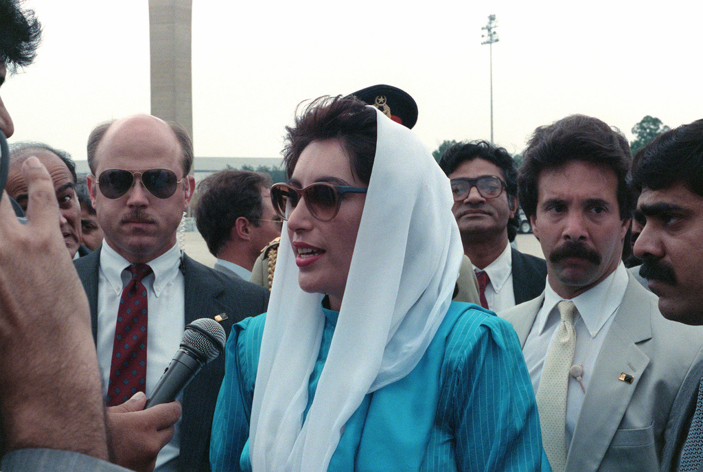 Benazir Bhutto : la première femme à parvenir à la tête d’un pays musulman moderne